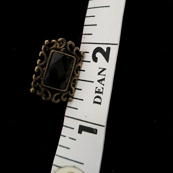 'Mayfair' Earrings - Picture 4 of 4